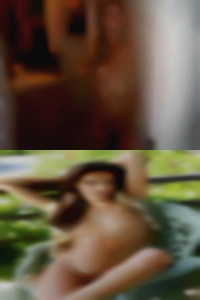 I love 2try anything to fuck who wants once.